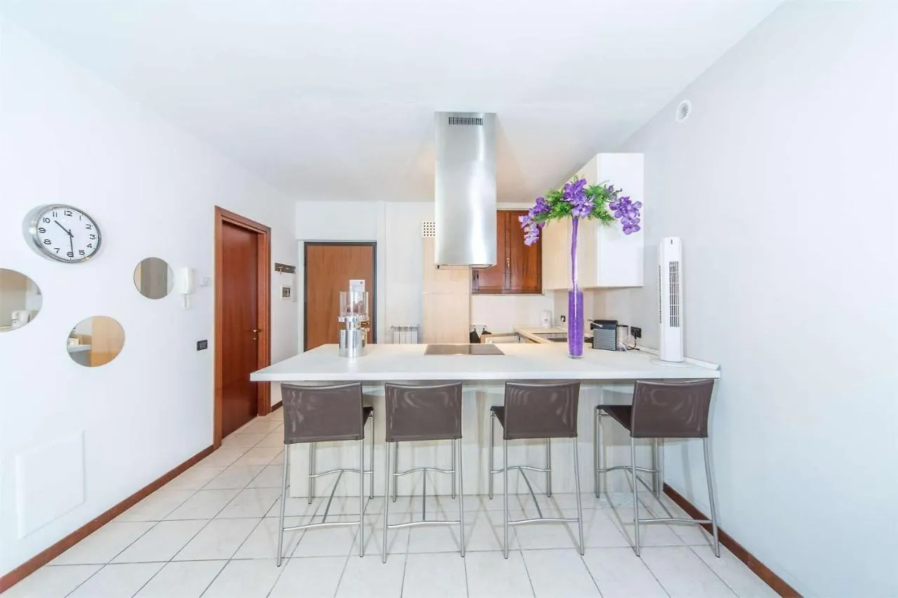 1-Bedroom Apartment Bello Moderno Acquaseria