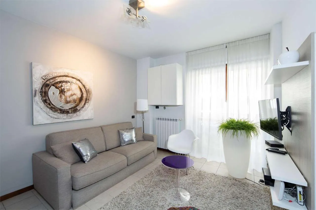 1-Bedroom Apartment Bello Moderno Acquaseria 0*,